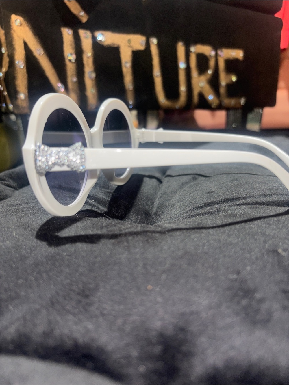 KB sunnies round white vintage inspired sparkle silver bow oversized sunglasses - Picture 5 of 5